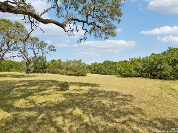 36 Lewis Road, Boerne, TX 78006