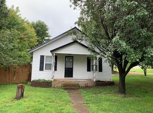 410 S Vine St, Stockton, MO 65785