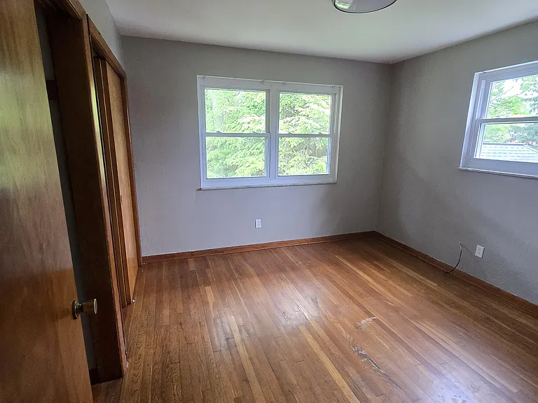 235 S Liberty St — Photo 6