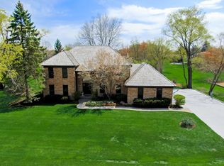 14 James Dr, Hawthorn Woods, IL