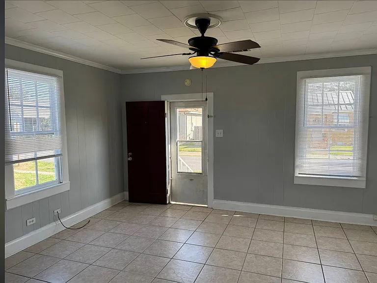1020 McCulla St — Photo 4