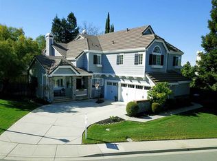 388 Blue Oak Ln, Clayton, CA 94517