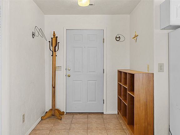 4th image of 1421 Larimer Road