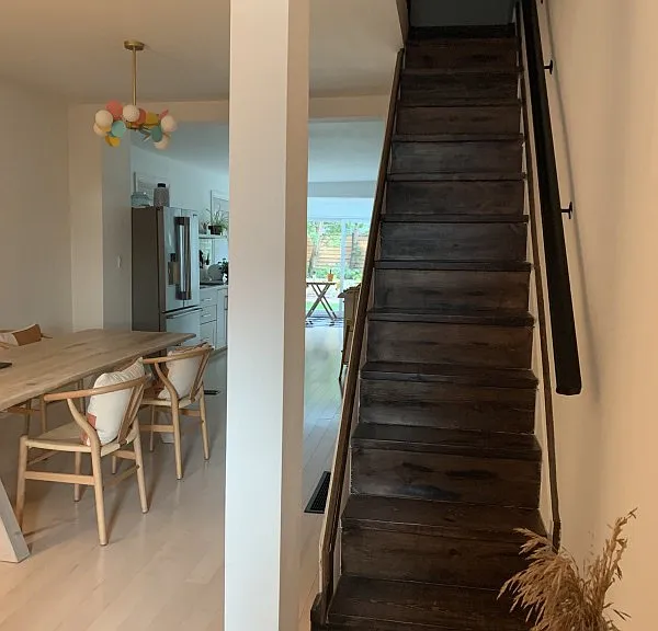 Entrance and stairs to second floor.