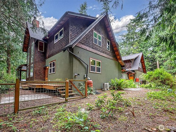 3rd image of 4642 Willamette Street