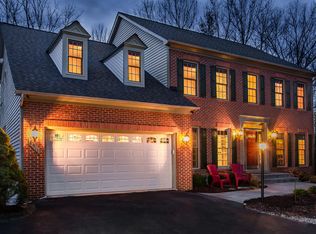 6311 Cardinal Hill Pl, Springfield, VA 22152