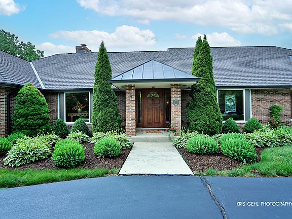 3rd image of 26639 N Longmeadow Cir