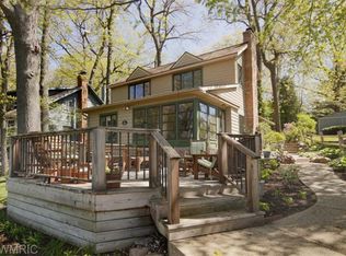 492 E Gull Lake Dr, Augusta, MI 49012