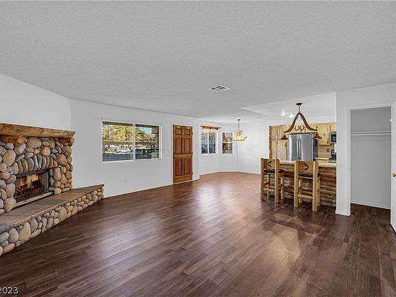 4th image of 2709 Otter Creek Ct APT 101