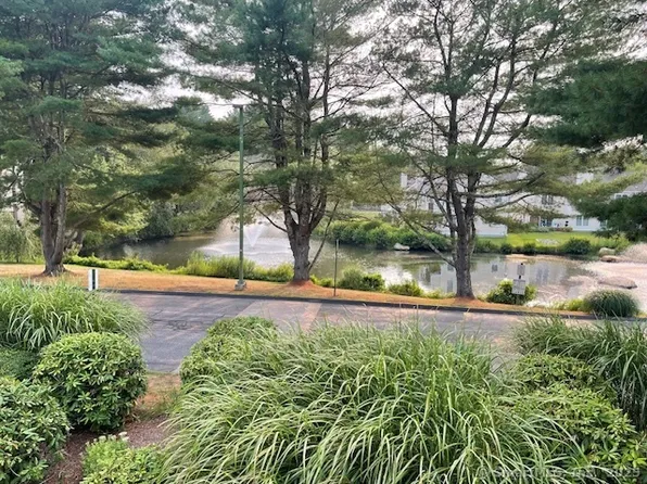 54 Rope Ferry Road #H129, Waterford, CT 06385