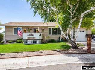1040 S Dakota St, Green River, WY 82935