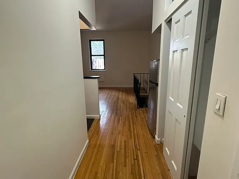 409 E 78th St #B — Photo 3