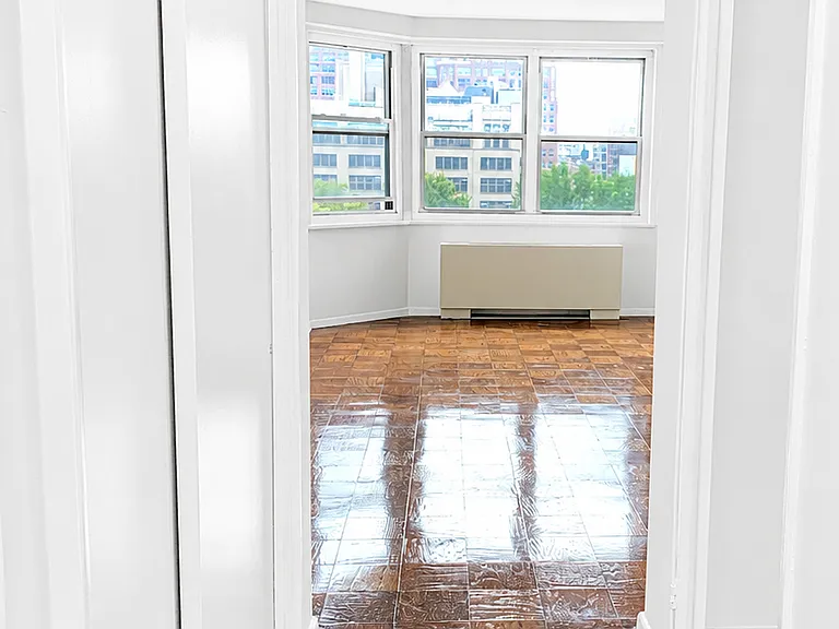 360 W 22nd St #11N — Photo 6