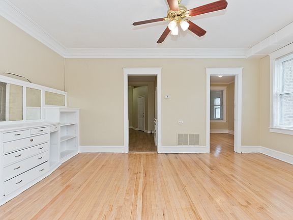 5th image of 3135 N Cicero Ave APT 2