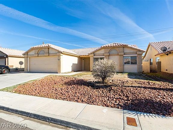 2nd image of 5034 Lark Canyon Ct