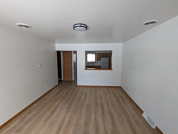 3rd image of 3848 Bauer Dr