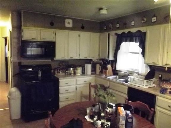 5th image of 303 S Emmerson St