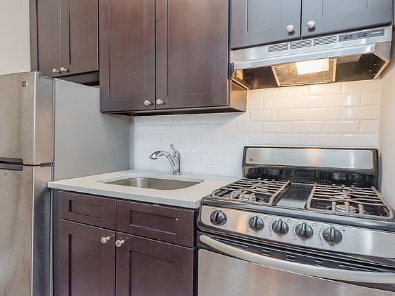 2nd image of 2598 36th St APT 1G