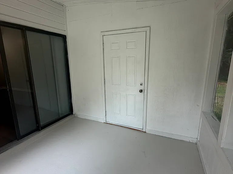 425 Admirals Walk Dr — Photo 17