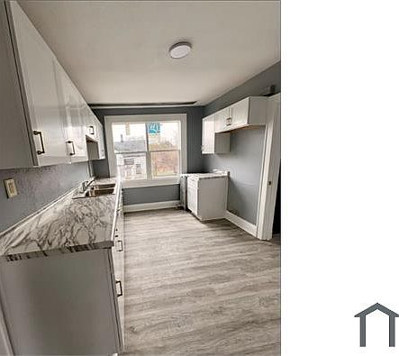 5th image of 2939 N 13th St #2939A