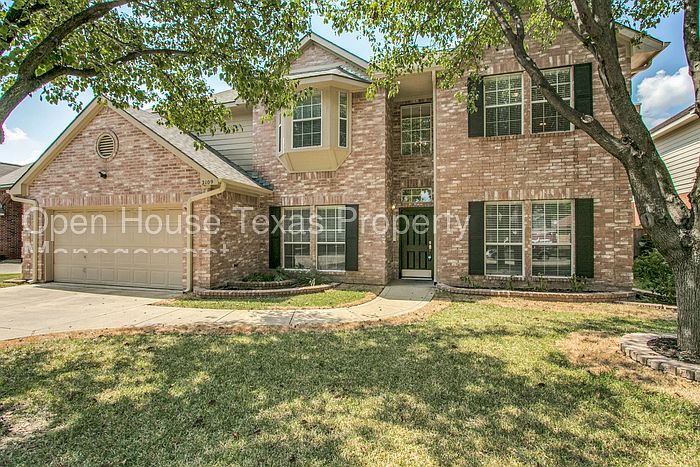 1st image of 2109 Bentley Dr