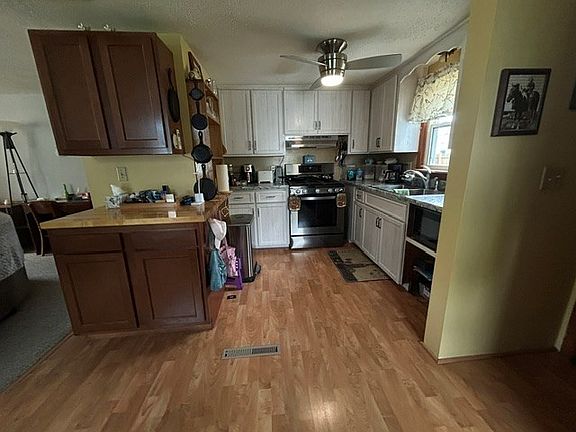 2nd image of 340 2nd Ave