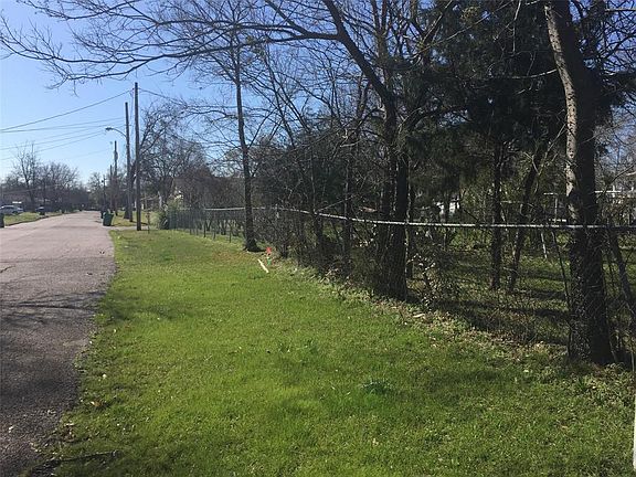 2nd image of 4113 Stuart St Lot 2