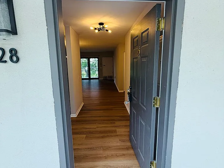 2 Leverington Ave #28 — Photo 6