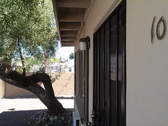 3rd image of 3414 E Bellevue St APT 10