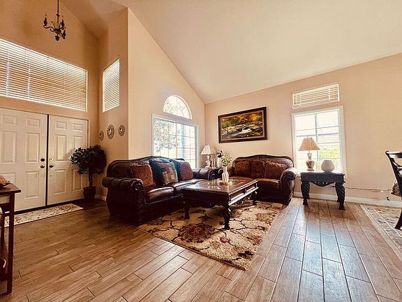 4th image of 783 Pebble Beach Dr