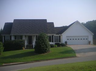 2 Cain Dr, Cartersville, GA 30121