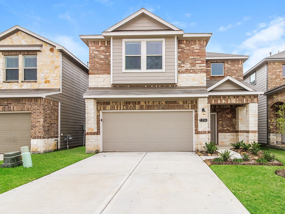 1st image of 7934 Tuscan Cypress Dr