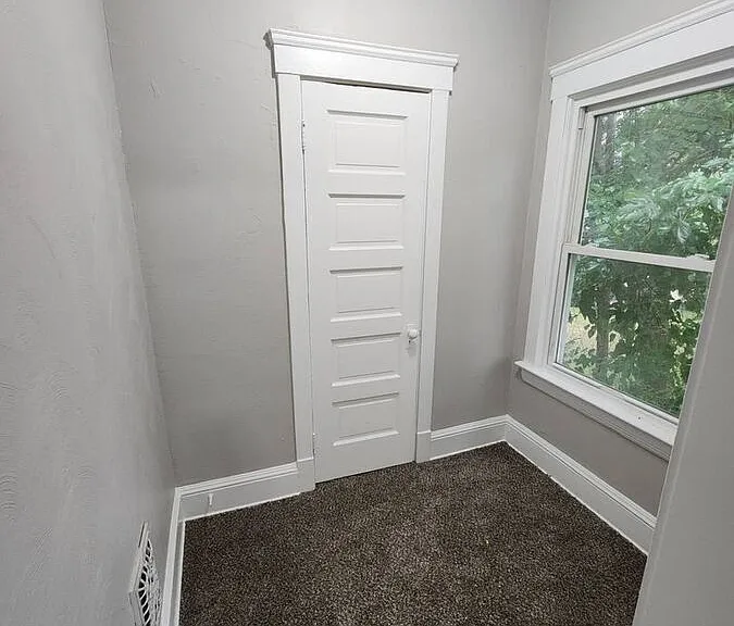 1637 Holyrood Rd #1639 — Photo 26