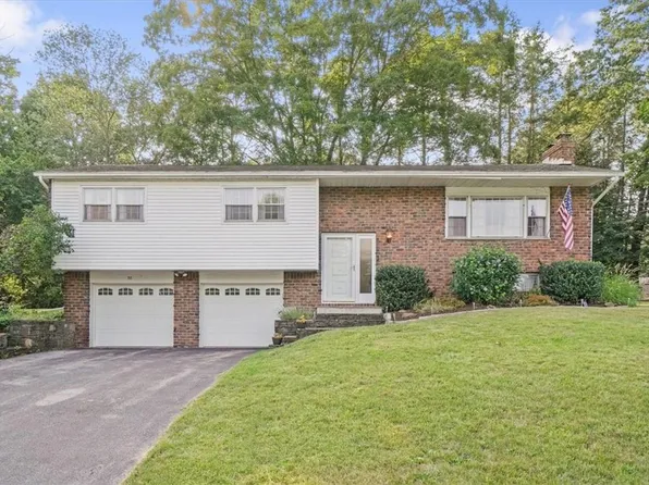 38 Skyview Drive, Poughkeepsie, NY 12603