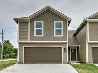 4911 141st Ln, Basehor, KS 66007