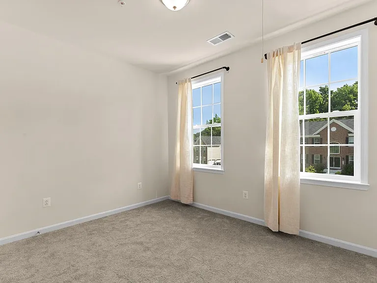 9309 Blanchard Dr — Photo 17