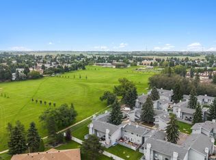 Arbour Glen, Edmonton, AB T6L 4K1