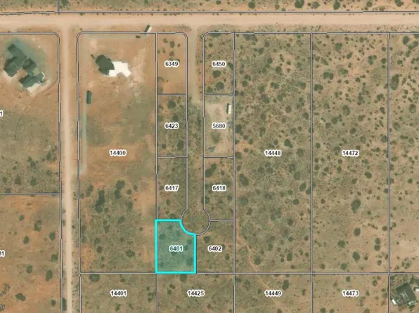 6401 Loma Ln, Clint, TX 79836