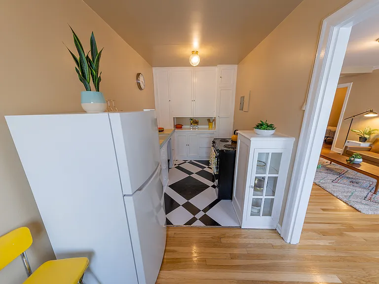 The Marwood Apartments — Photo 14