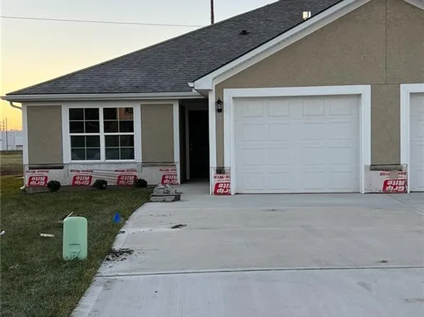 21001 E 8th St S, Independence, MO 64056