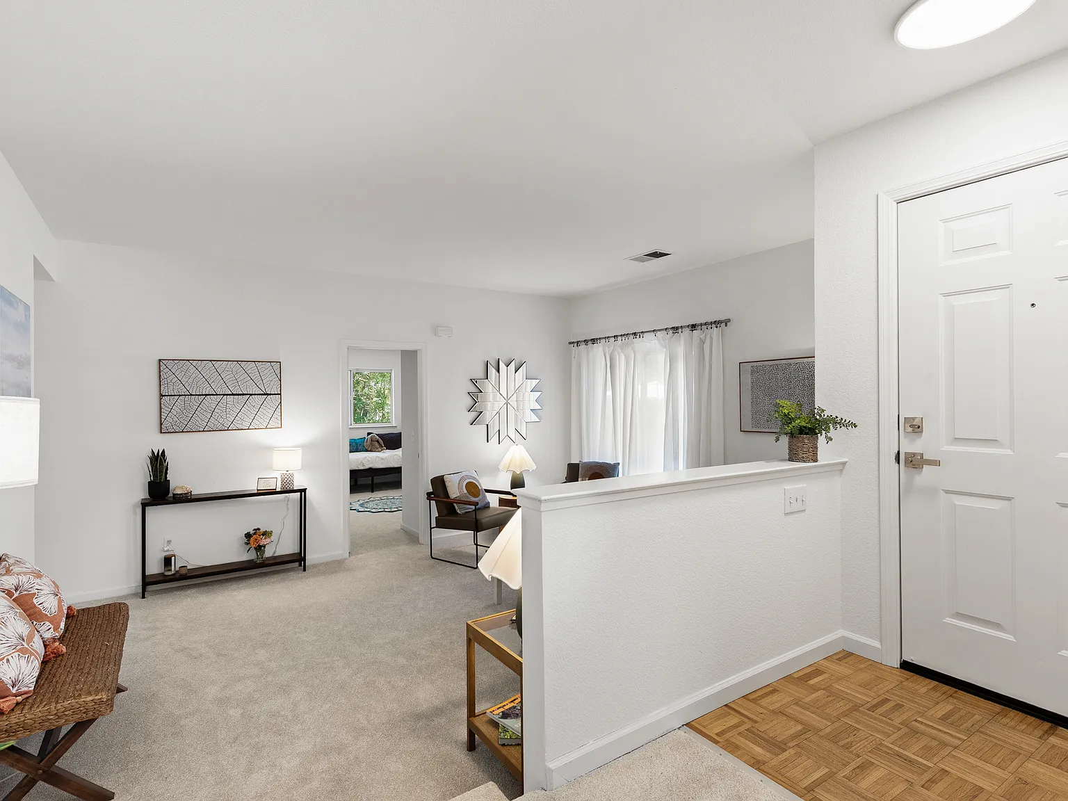 3 bed, 1129 sqft, $3,500 — Photo 4