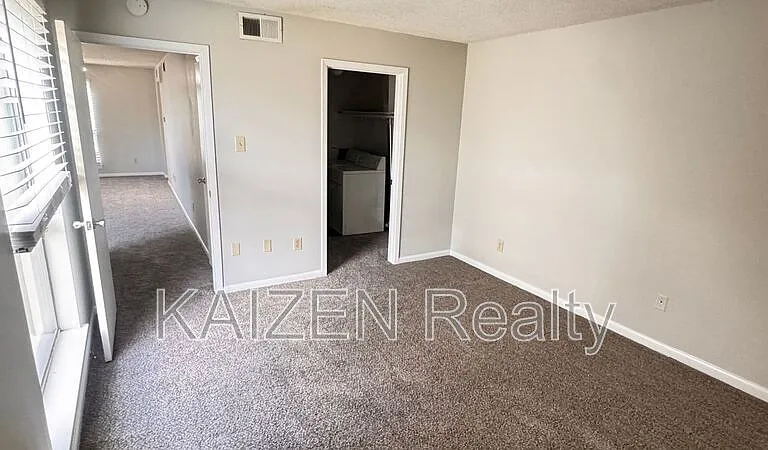 6774 Enchanted Oak Pl #4 — Photo 7