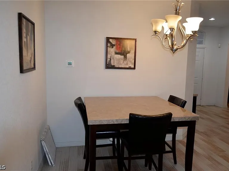 1702 Emerald Cove Dr — Photo 9