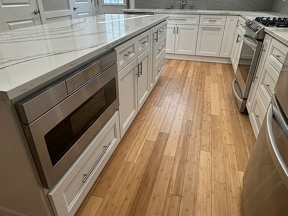 2nd image of 1736 Wylie St