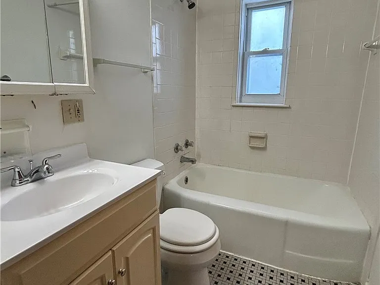 52 McKinley Pkwy #2 — Photo 8