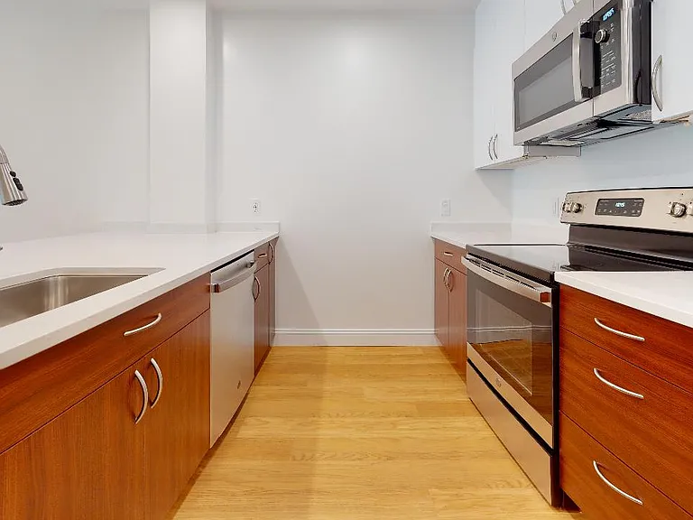 113 Thornton Rd #519 — Photo 2