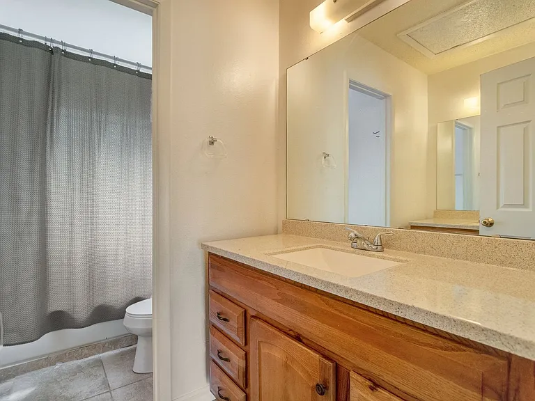 110 N Deerwood Ave — Photo 16