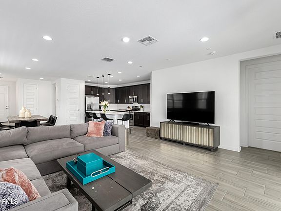 4th image of 16936 W Royal Palm Road