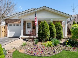 1041 Forest Ave, Deerfield, IL 60015