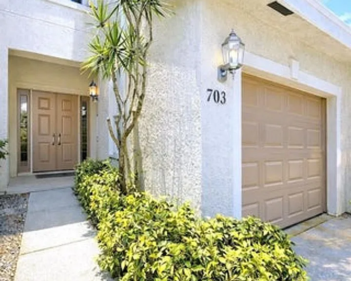 703 Crosswinds Dr — Photo 7